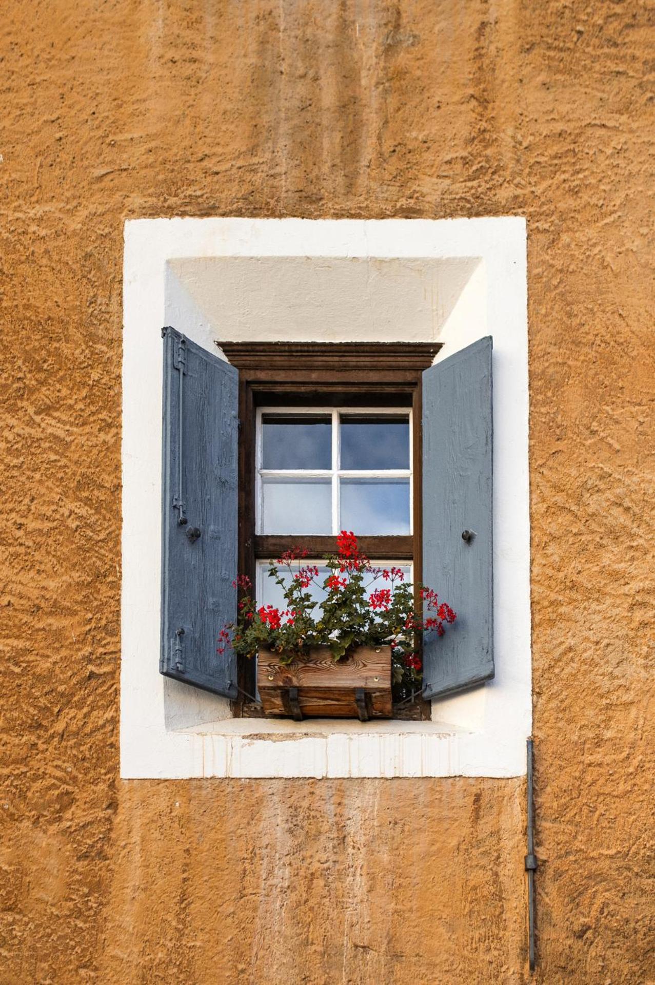 Historic Hotel Crusch Alva Zuoz Exterior photo