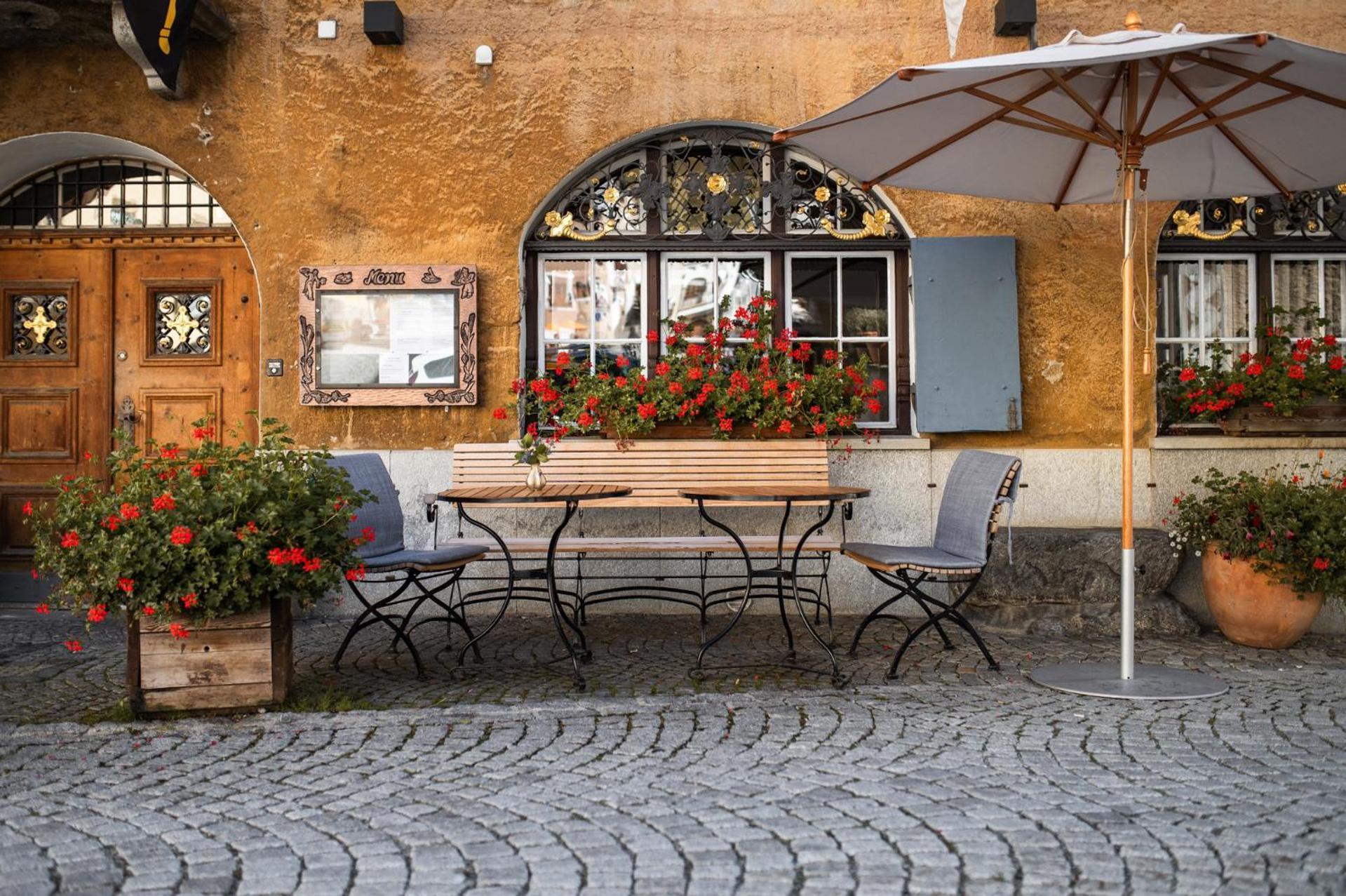 Historic Hotel Crusch Alva Zuoz Exterior photo